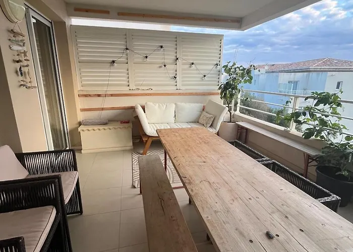 Vue Confort Au Coeur De La Nature LʼÎle-Rousse